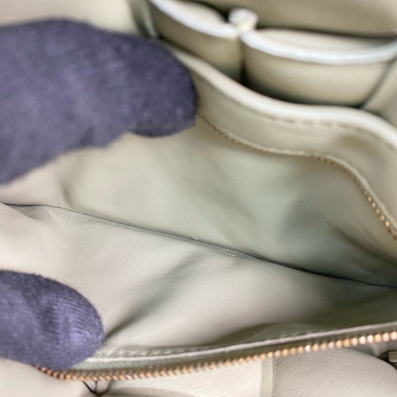 ☆ Bottega Veneta 寳緹嘉 Grey Green Sheepskin Padded Cassette Shoulder Bag 灰綠色羊皮肩背袋 - 267001331-17