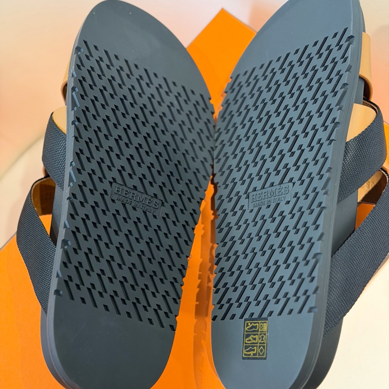 愛馬仕 雙色拖鞋🖤 （未穿過閑置品）🩶40.5-5