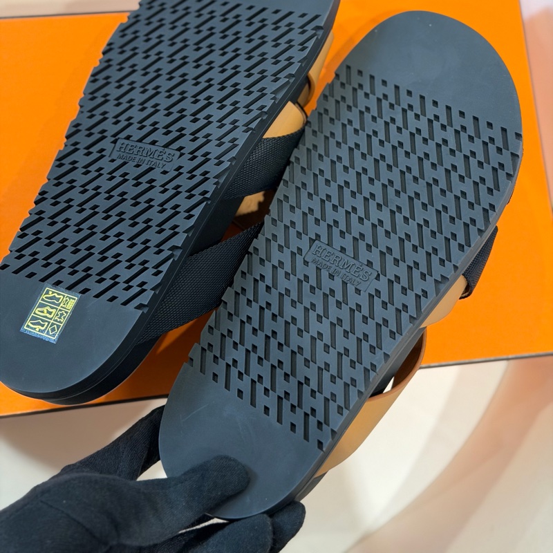 愛馬仕 雙色拖鞋🖤 （未穿過閑置品）🩶40.5-14