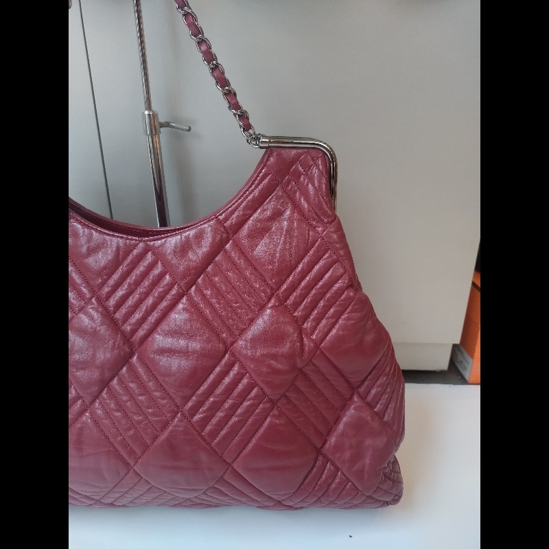 Chanel 銀鍊銀框邊紅皮大菱格梯形托特包-5
