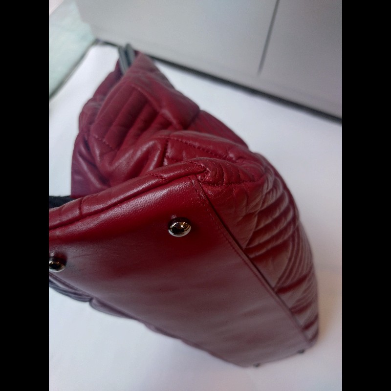 Chanel 銀鍊銀框邊紅皮大菱格梯形托特包-11