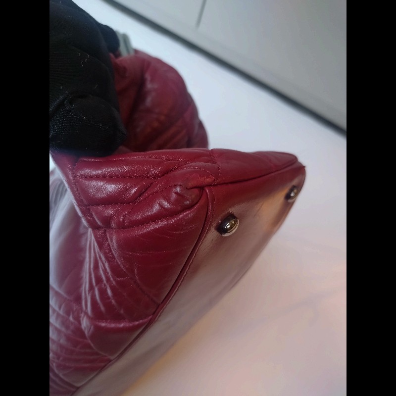 Chanel 銀鍊銀框邊紅皮大菱格梯形托特包-13