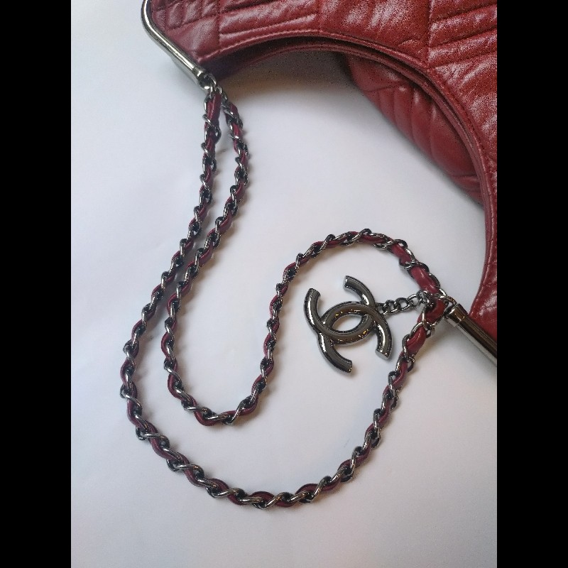 Chanel 銀鍊銀框邊紅皮大菱格梯形托特包-24