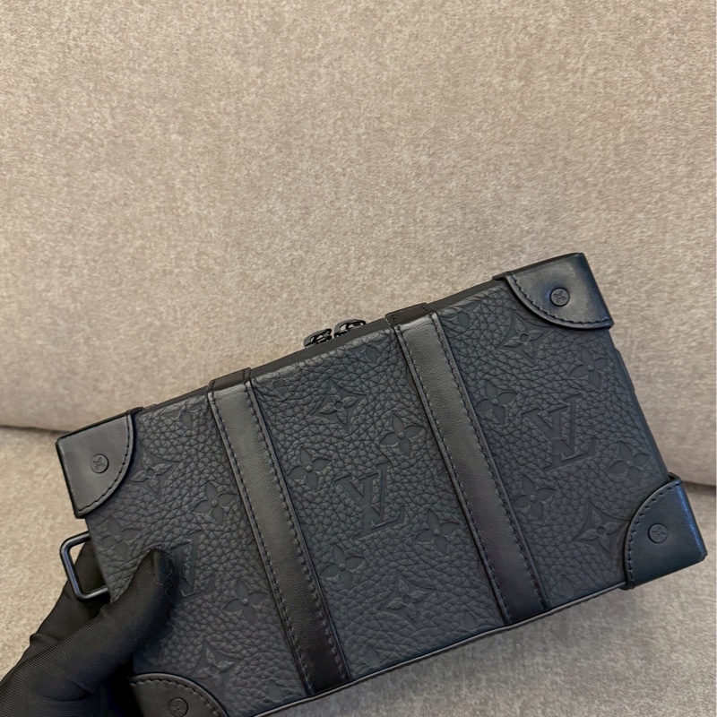 LV sort trunk側背包-4