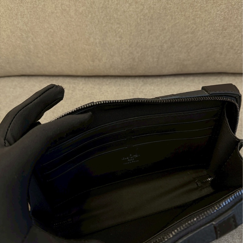 LV sort trunk側背包-6