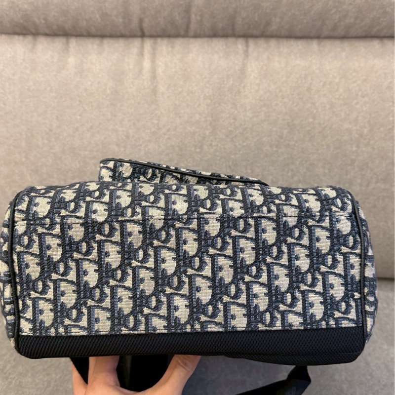 DIOR老花馬鞍後背包-1