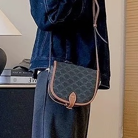 明星同款😎最低價💯Celine賽琳凱旋門老花拼焦糖色皮革馬鞍包 單肩斜挎包-4