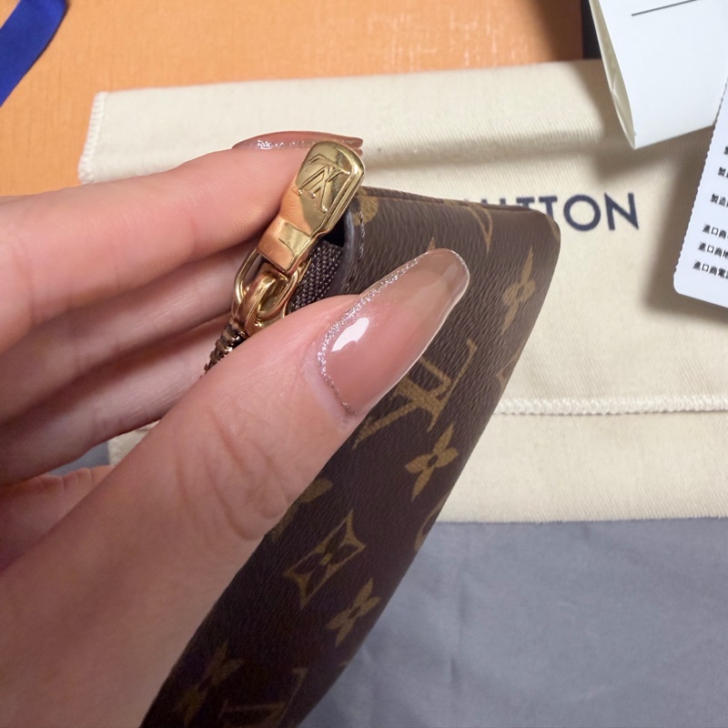 Lv 鑰匙零錢包 S m13559-4