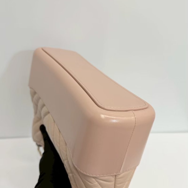 Chanel Hobo 奶茶色 金釦 完整雷標27開-5