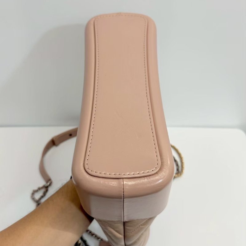 Chanel Hobo 奶茶色 金釦 完整雷標27開-6