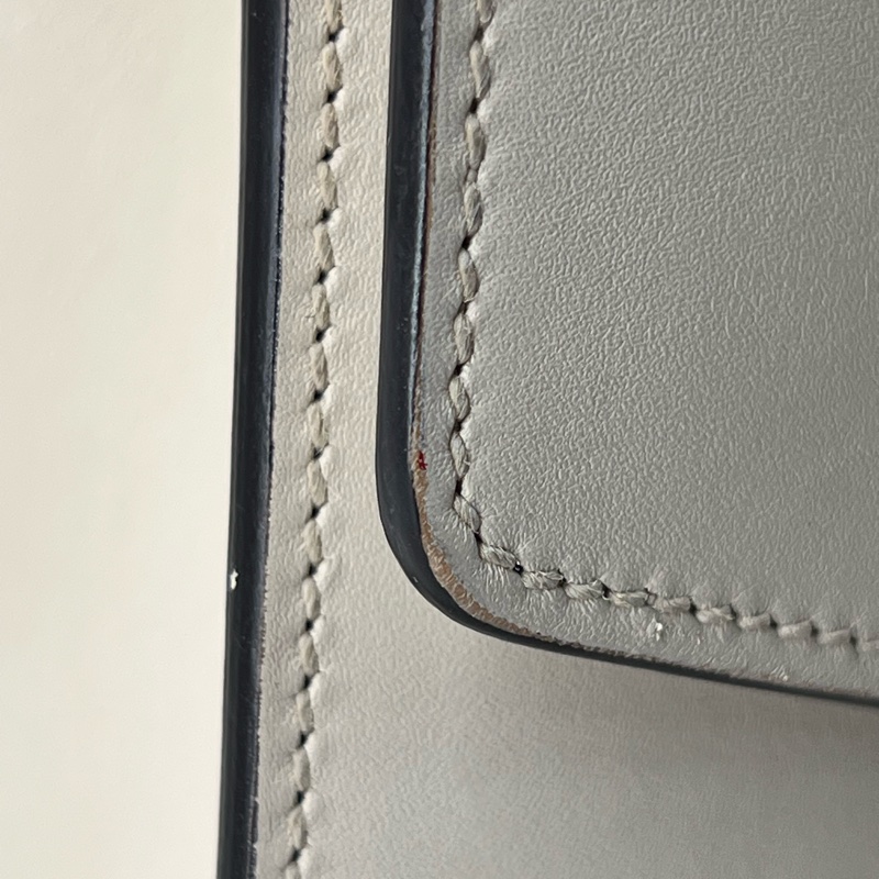 香緹國際精品 842 Gucci 塞爾維亞 白色-4