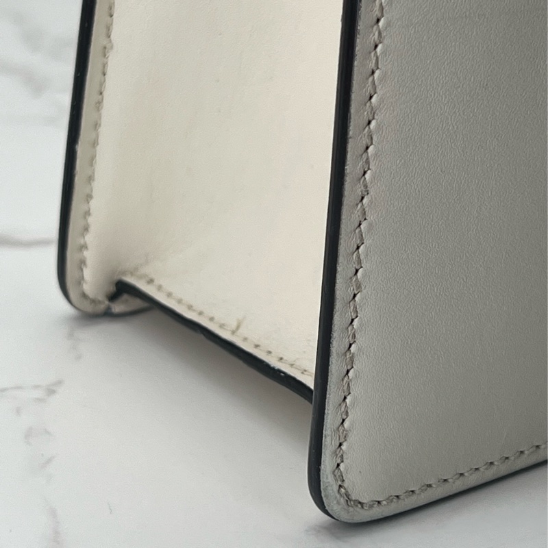 香緹國際精品 842 Gucci 塞爾維亞 白色-5