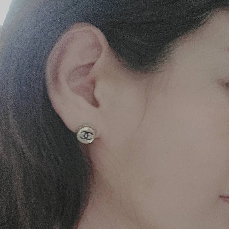 Chanel香奈兒【25B 秋冬預告】橢圓形金色菱格紋耳環👏9.5成新 閒置品-19