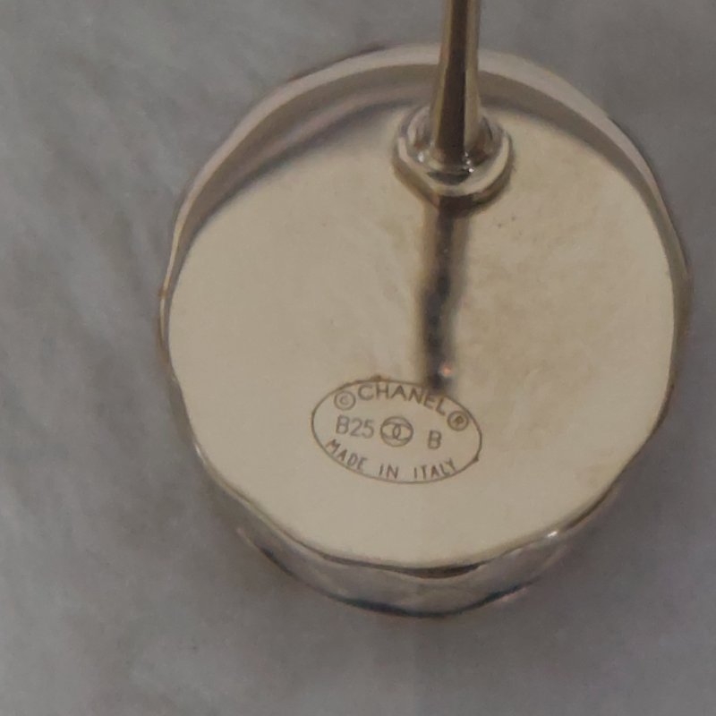 Chanel香奈兒【25B 秋冬預告】橢圓形金色菱格紋耳環👏9.5成新 閒置品-27