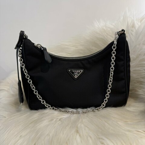 Prada Re-Edition 2005 Re-Nylon 肩背包