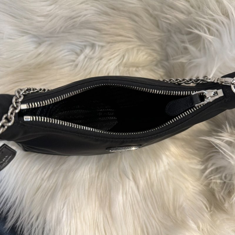 Prada Re-Edition 2005 Re-Nylon 肩背包-5