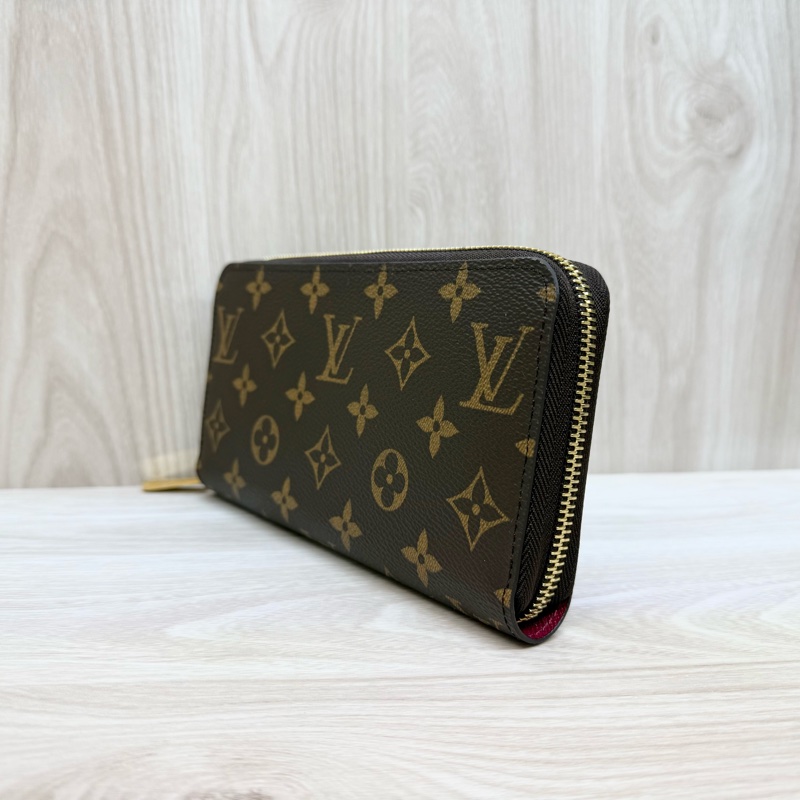 LV（送禮首選💕）原花金釦ㄇ拉長夾M42616-2