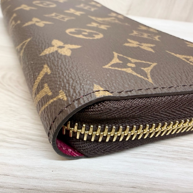 LV（送禮首選💕）原花金釦ㄇ拉長夾M42616-7