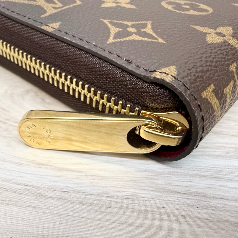LV（送禮首選💕）原花金釦ㄇ拉長夾M42616-13