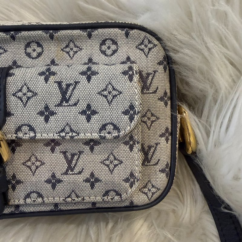 LV Monogram Mini Lin Juliette 單寧肩背包-8
