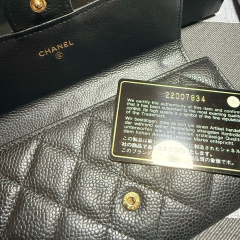 CHANEL經典雙 C LOGO 黑色荔枝牛皮金釦翻蓋長夾 發財包