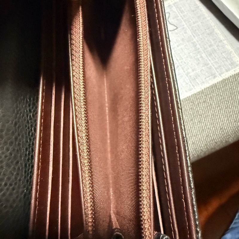 CHANEL經典雙 C LOGO 黑色荔枝牛皮金釦翻蓋長夾 發財包-15