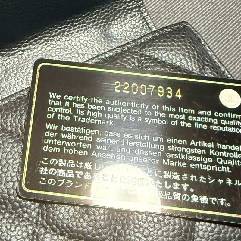 CHANEL經典雙 C LOGO 黑色荔枝牛皮金釦翻蓋長夾 發財包-23