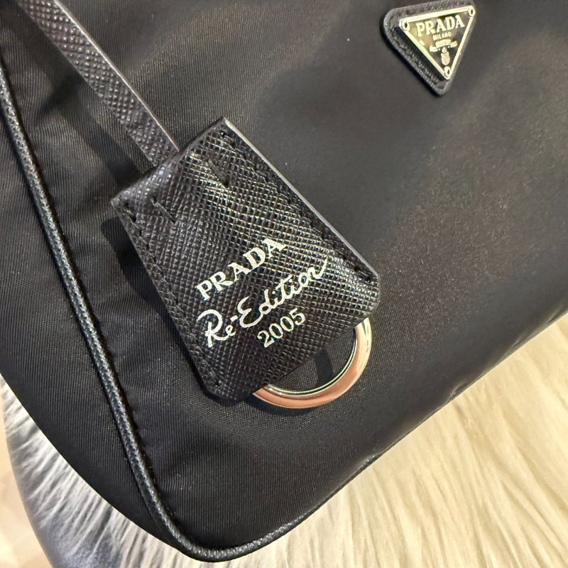 Prada Re-Edition 2005 Re-Nylon 肩背包-7