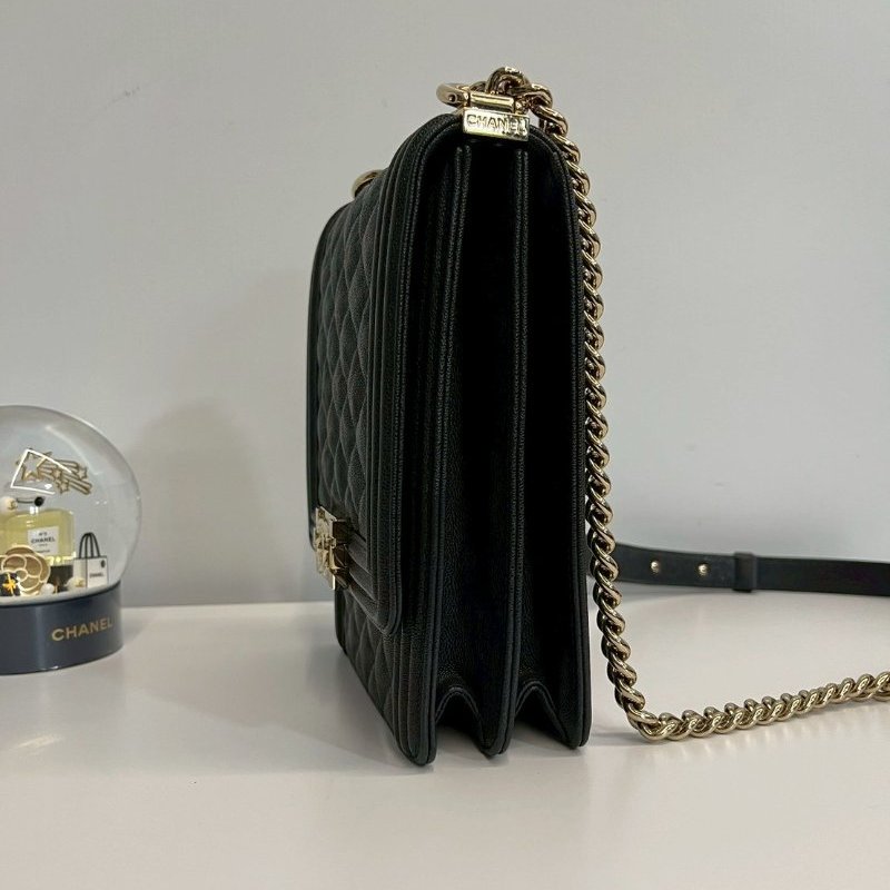 Chanel 豎版 boy 荔枝牛淡金釦-2