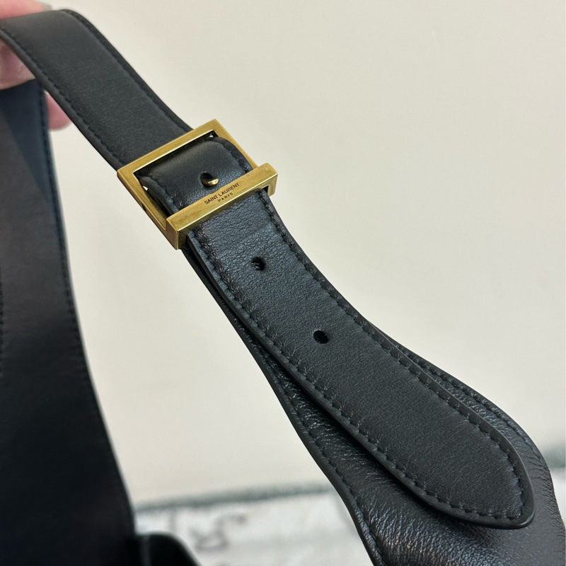 【全🆕】YSL hobo small LE5A7 黑金色 Logo粒面牛皮 Hobo 小號 small Black單肩包 手提包-5