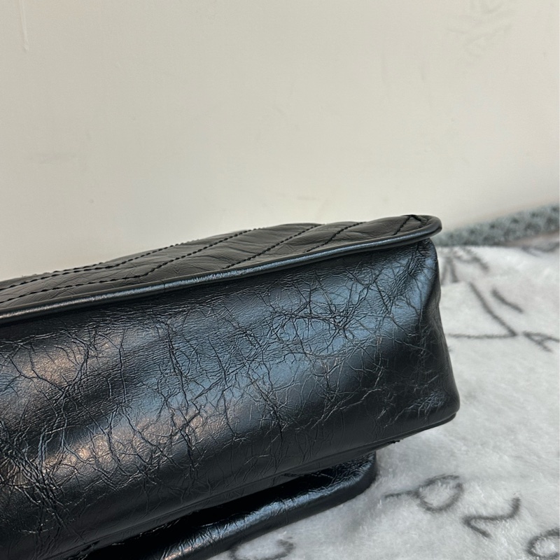 【全新】SAINT LAURENT YSL Niki medium Black黑鏈黑標Logo復古褶皺 牛皮革 流浪包 單肩包 黑色 中號-3