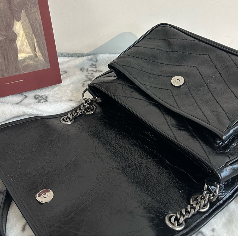 【全新】SAINT LAURENT YSL Niki medium Black黑鏈黑標Logo復古褶皺 牛皮革 流浪包 單肩包 黑色 中號-4