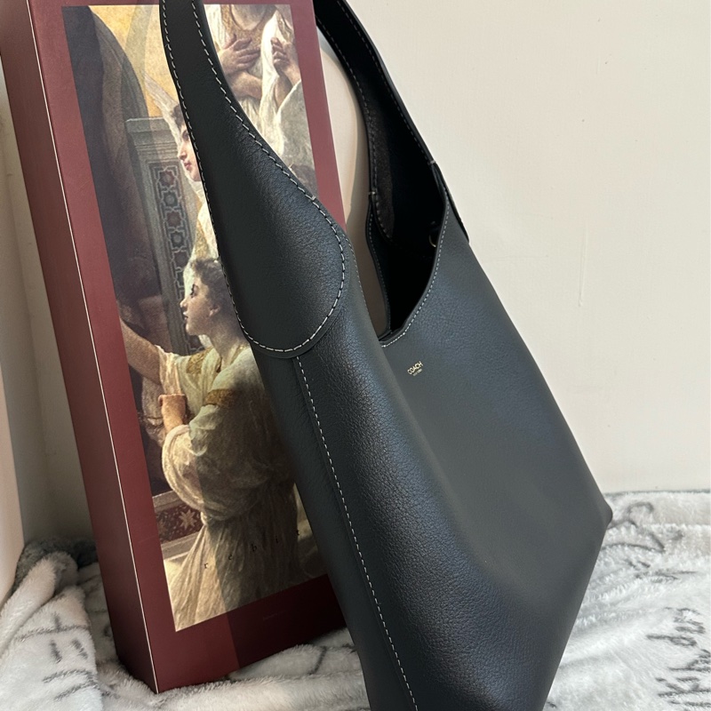 【全新】COACH Brooklyn 28 hobo徽標Logo按扣開合 粒面皮革 流浪漢包手提單肩包 中號 黑色-1