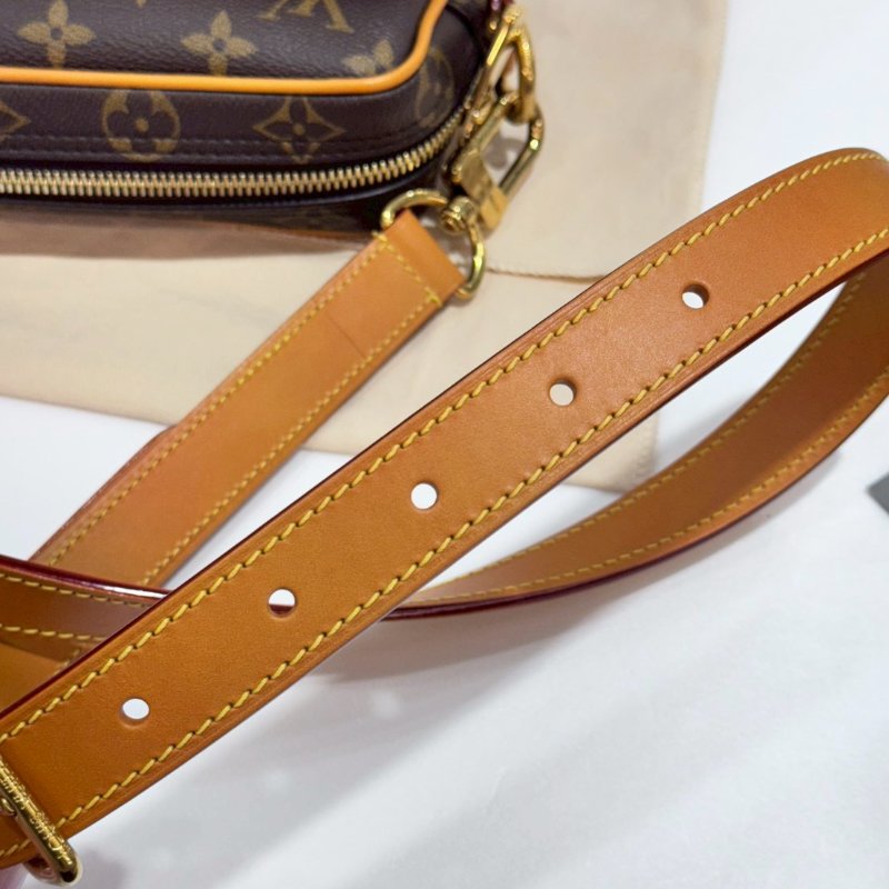 LV 斜背包/側背包/手提包/郵差包 M14016 93成新-18