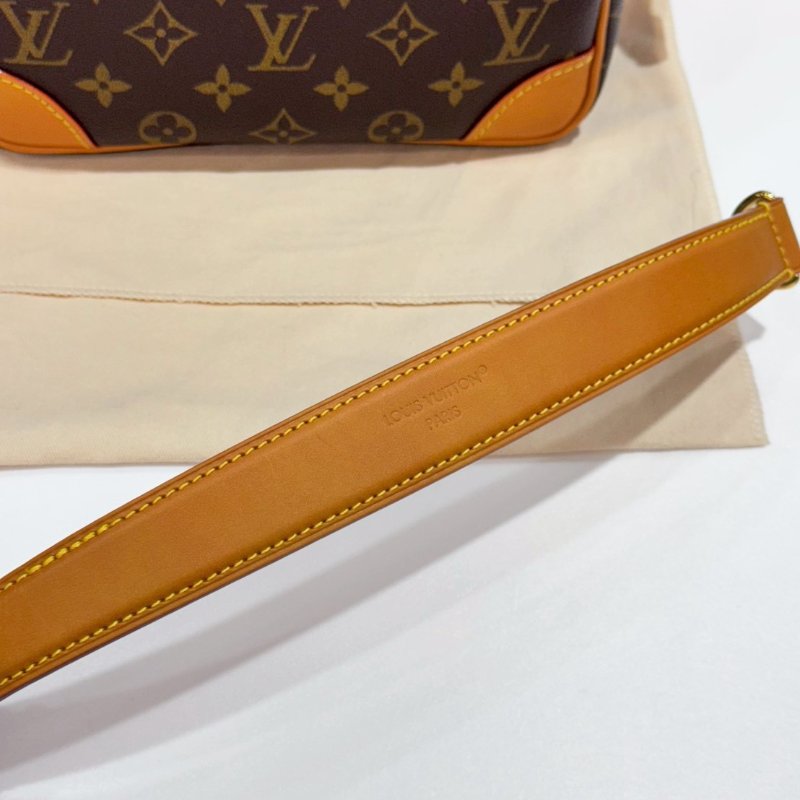 LV 斜背包/側背包/手提包/郵差包 M14016 93成新-22