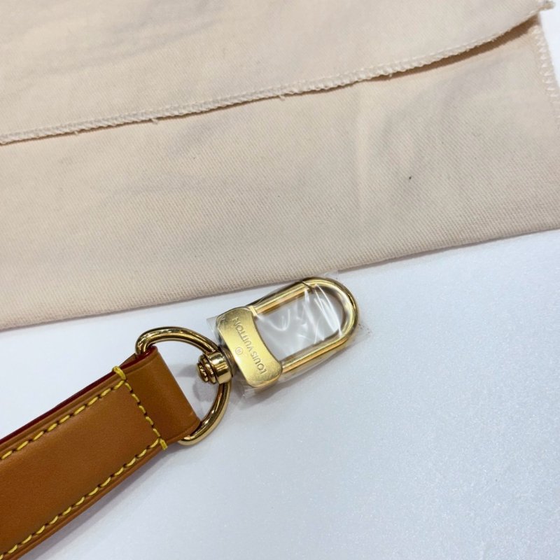 LV 斜背包/側背包/手提包/郵差包 M14016 93成新-24