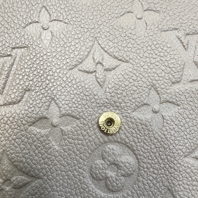 CP值高🫶🏻路易威登信封包LV Félicie Pochette米色牛皮壓紋三合一鏈包M68697-25