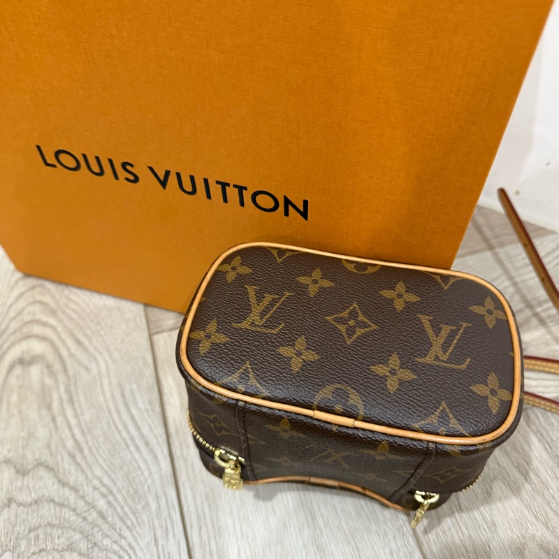 LV nicenano小化妝包-4