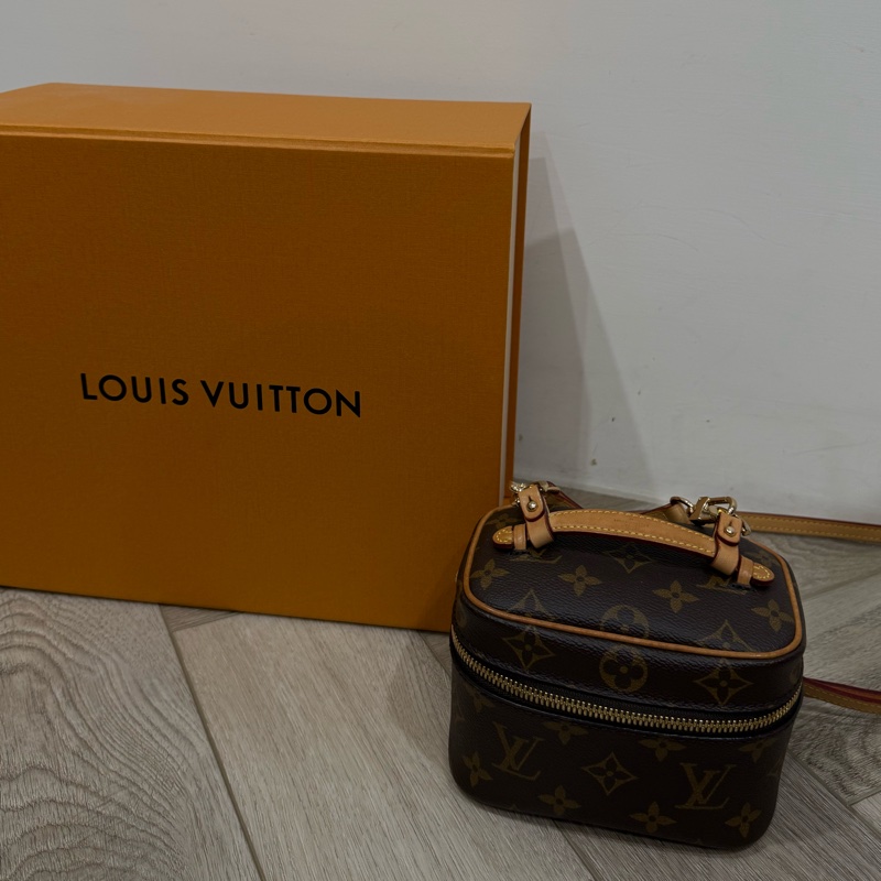 LV nicenano小化妝包-5