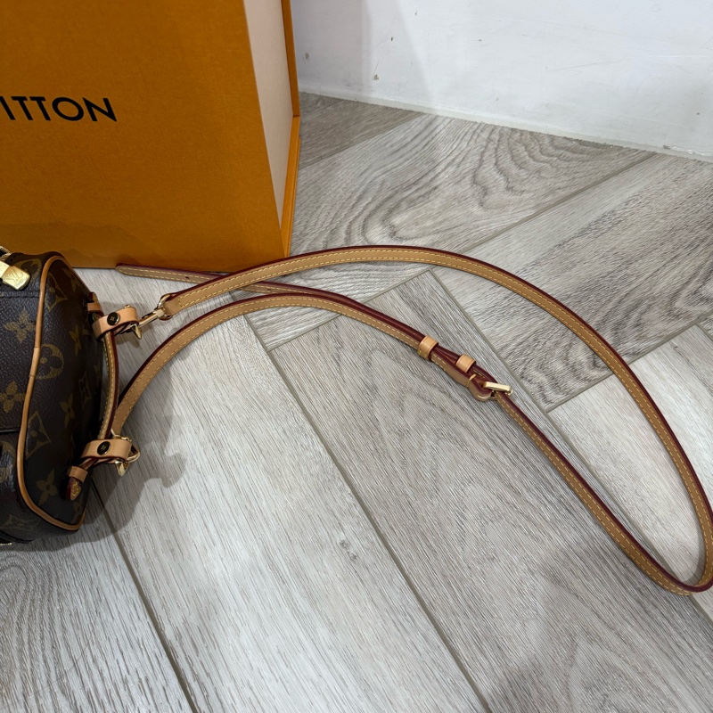 LV nicenano小化妝包-11