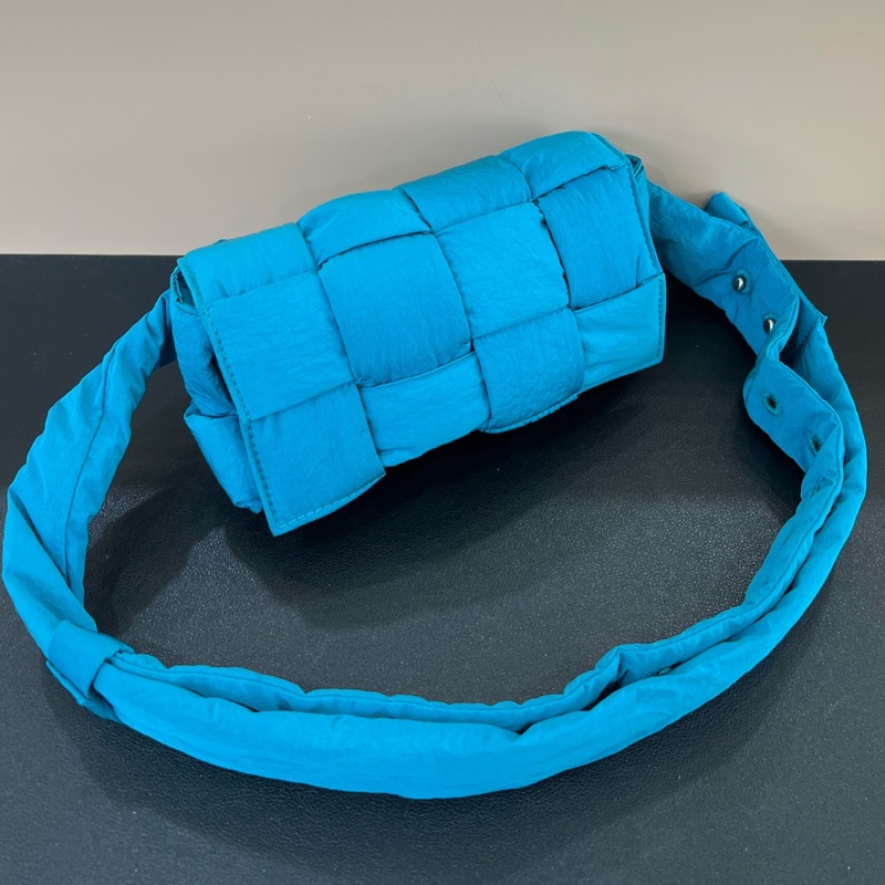 BV Padded Tech Cassette編織包bv手袋 bv cassette-0