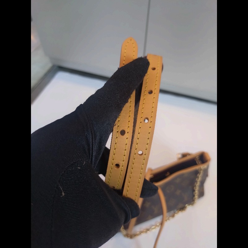 LV 老花金鍊小號斜背包 CarryAll BB-26