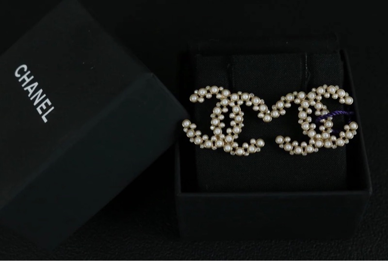 「JL精品代購」98新Chanel 香奈兒 大號珍珠雙C耳釘-1