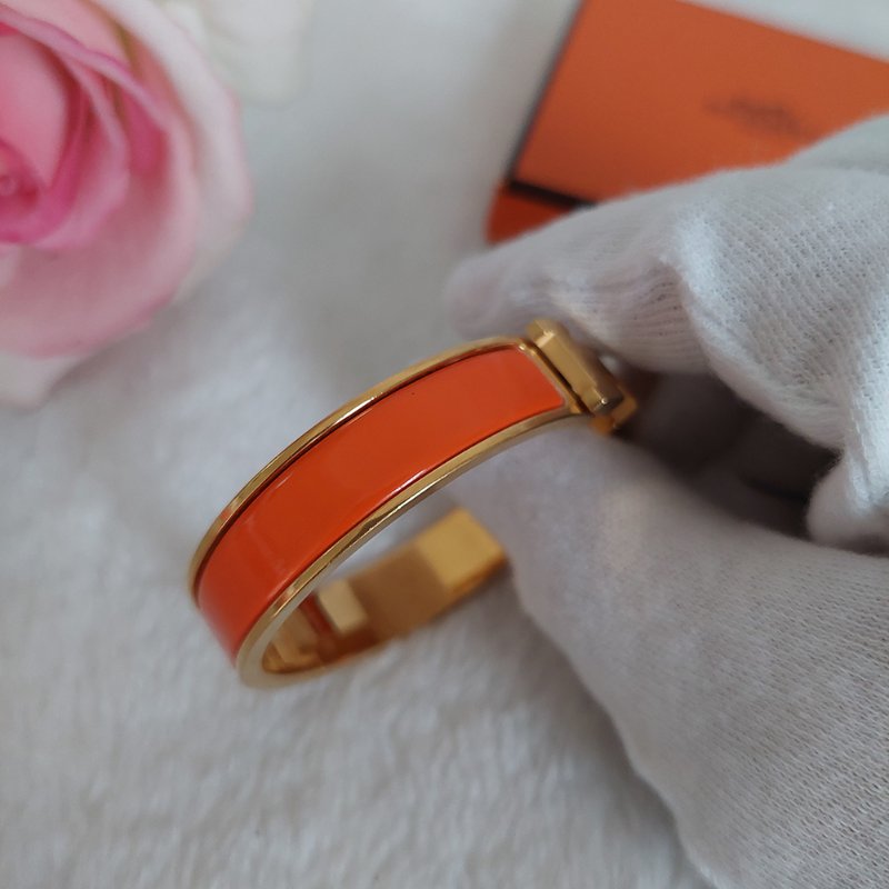 Hermes 🎀實拍 🎀愛馬仕 Clic H Logo細版玫瑰金橘色琺瑯手環-33