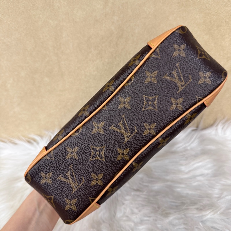 LV Odeon PM 老花斜背包-4