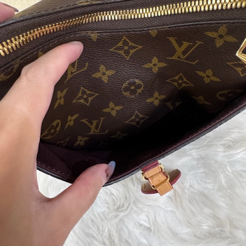 LV Odeon PM 老花斜背包-5