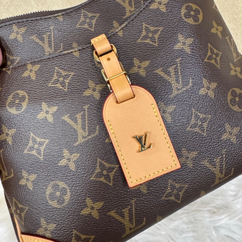 LV Odeon PM 老花斜背包-6