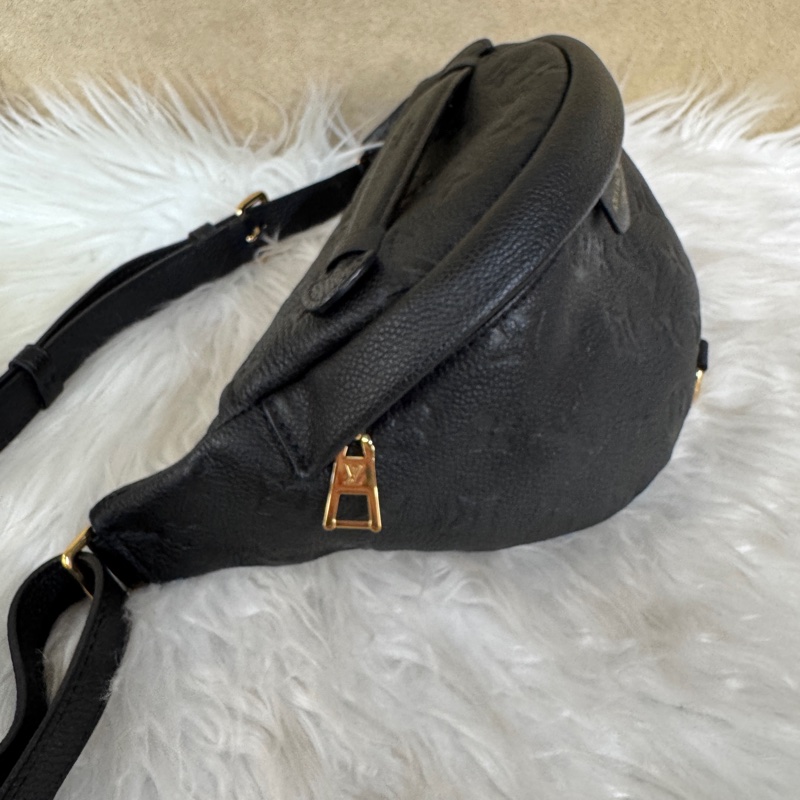 LV Bumbag 黑牛皮手提胸腰包-2