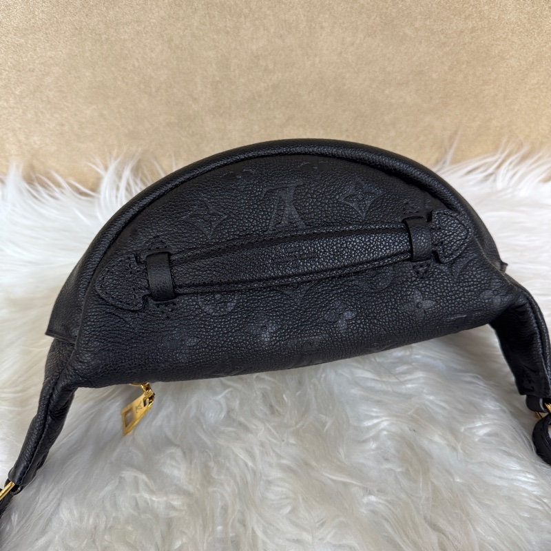 LV Bumbag 黑牛皮手提胸腰包-4