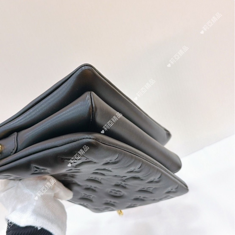 莉亞精品♡ Lv M23056 Coussin BB黑 二手-8